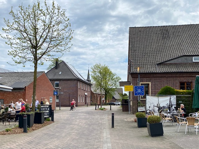 Oldenkotte, zomer 2021. Horeca open in Nederland, maar dicht in Duitsland